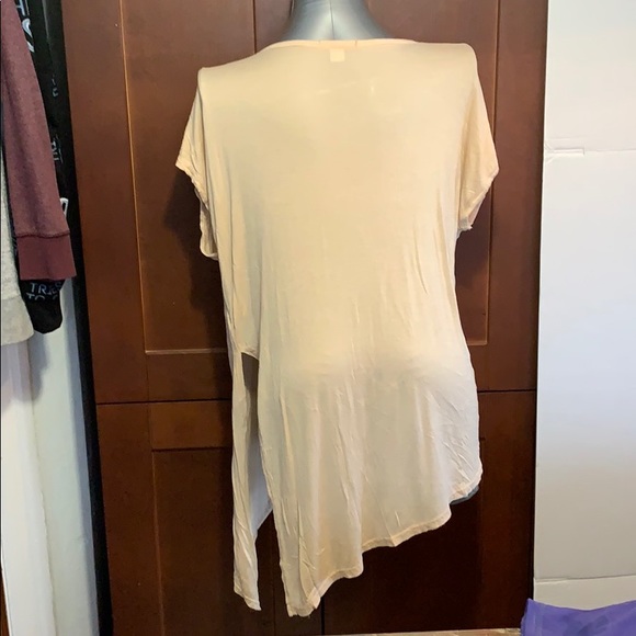 🌈3/$30🌈 Peach tie up tshirt S. fits like a M - Picture 4 of 8